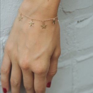 RARE brandy melville gold star bracelet